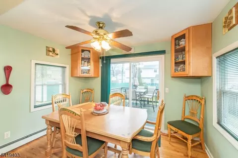 77 Eldora Rd, Parsippany, NJ 07054 photo 4