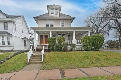 41 Demott Ave, Clifton, NJ 07011