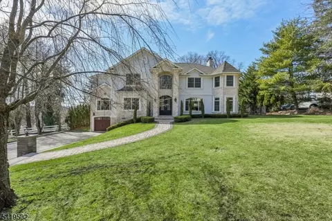 73 Maple Ave, Wayne, NJ 07470