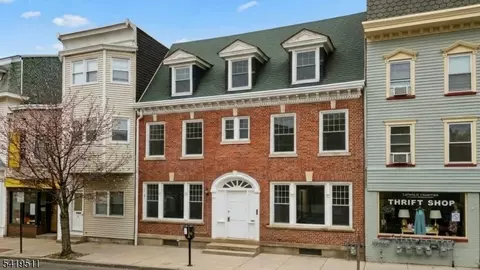 379 S Main St, Phillipsburg, NJ 08865