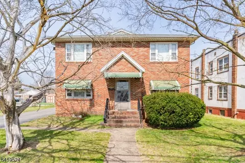 125 Illinois Ave, Paterson, NJ 07503