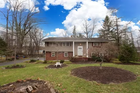 45 Blue Ridge Ave, Green Brook, NJ 08812