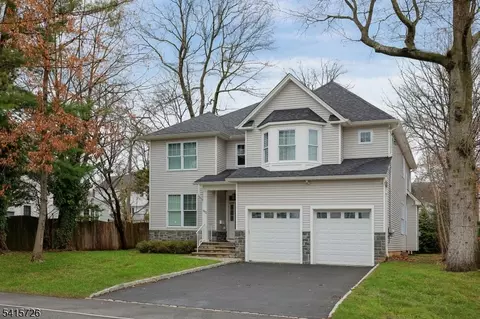 602 Salem Rd, Union, NJ 07083
