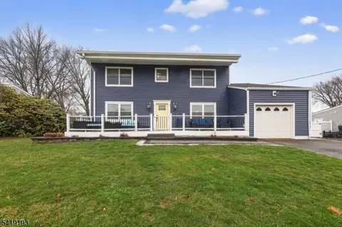 9 Linwood Rd, Flanders, NJ 07836