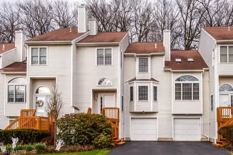 38 Noelle Ct, Lincoln Park, NJ 07035