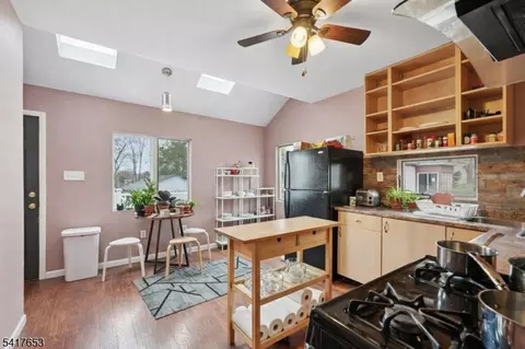 1492 Alps Rd, Wayne, NJ 07470 photo 9