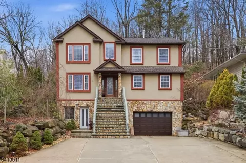 130 Valley View Dr, Rockaway, NJ 07866