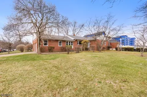 1205 Parkway Ave, Ewing Twp, NJ 08628