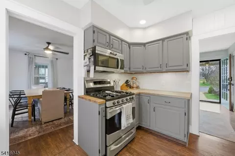 224 E High St, Somerville, NJ 08876 photo 9