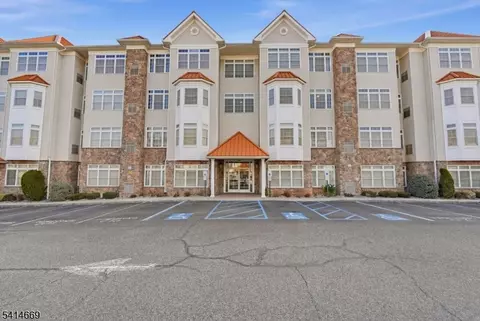 104 Elizabeth Ave #307, Linden, NJ 07036