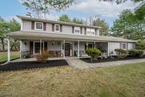 1 Running Hills Dr, Fredon Twp, NJ 07860