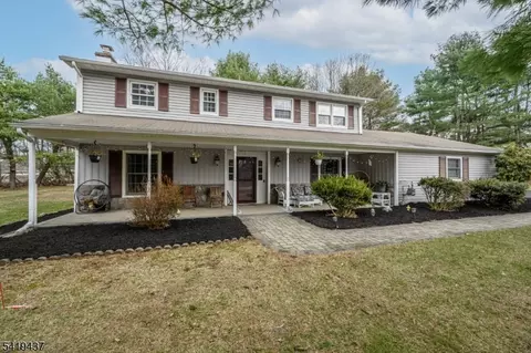 1 Running Hills Dr, Fredon Twp, NJ 07860