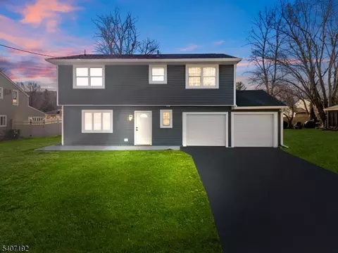 14 Harwich Rd, Flanders, NJ 07836