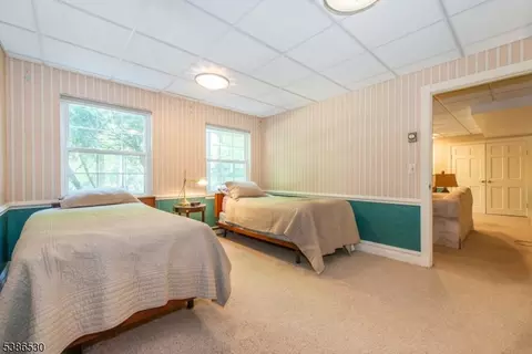 8 Tomahawk Dr, Wayne, NJ 07470 photo 27