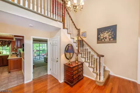 8 Tomahawk Dr, Wayne, NJ 07470 photo 18