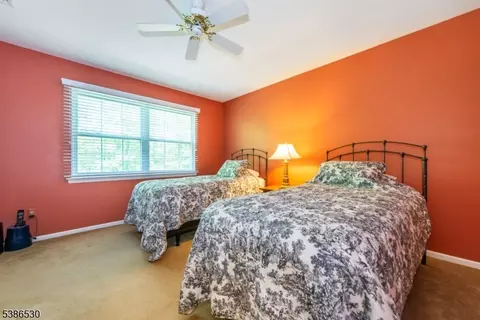 8 Tomahawk Dr, Wayne, NJ 07470 photo 24