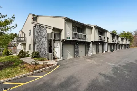 44 Hart Dr, West Orange, NJ 07052