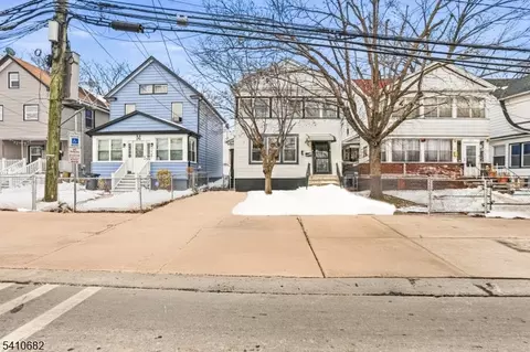 143 Smith St, Newark, NJ 07106