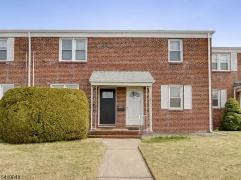 824 N Stiles St, Linden, NJ 07036