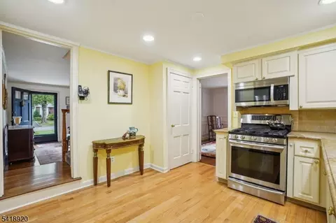 66 Springbrook Rd, Springfield, NJ 07081 photo 15