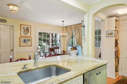 66 Springbrook Rd, Springfield, NJ 07081 photo 17