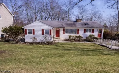 160 Degray St, North Haledon, NJ 07508