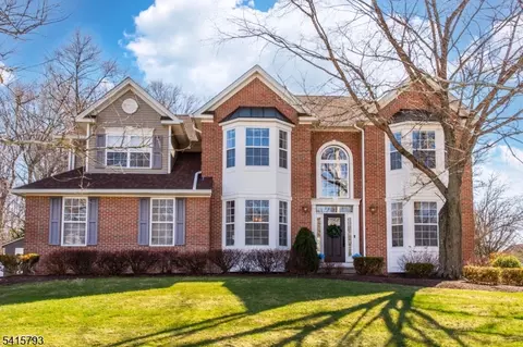 38 Saunders Ln, Hackettstown, NJ 07840