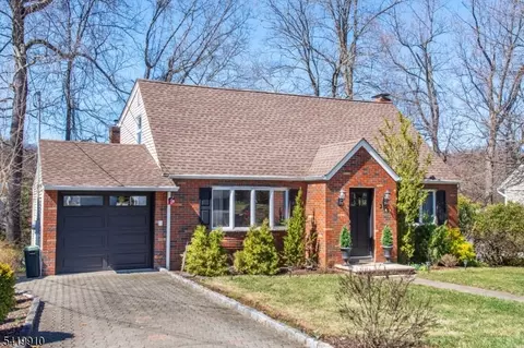 219 Linden Rd, Wayne, NJ 07470