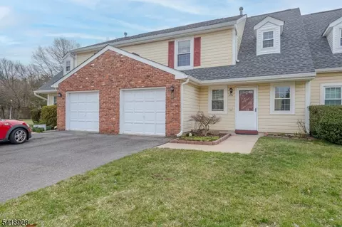 262 Abbey Dr, Somerset, NJ 08873