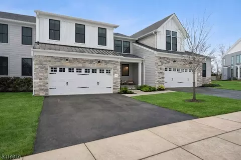 27 Brambling Road Carriages, Berkeley Heights, NJ 07922