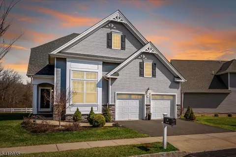 27 Potter Rd, Hillsborough, NJ 08844