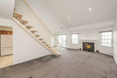 69 Amethyst Ln, Paterson, NJ 07501