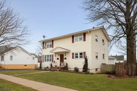 154 W High St, Bound Brook, NJ 08805