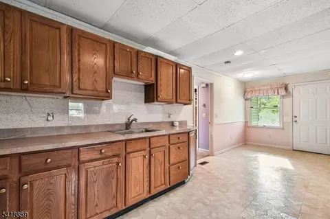 Entry Way - 248 Appletree Ln, Mountainside, NJ 07092 photo 1 of 4
