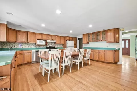Kitchen - 248 Appletree Ln, Mountainside, NJ 07092 photo 1 of 4