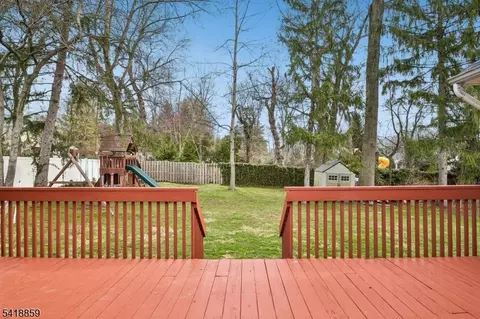 Exterior - 248 Appletree Ln, Mountainside, NJ 07092 photo 5 of 7