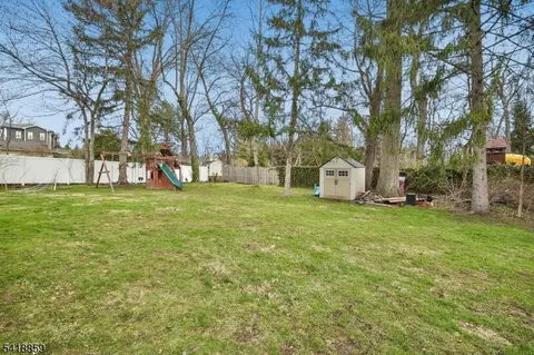 Exterior - 248 Appletree Ln, Mountainside, NJ 07092 photo 7 of 7