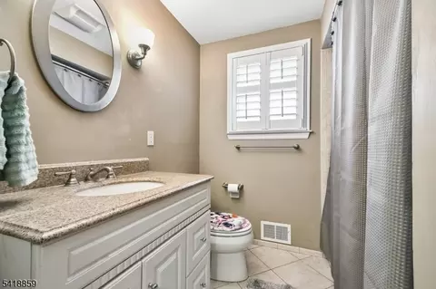 248 Appletree Ln, Mountainside, NJ 07092 photo 15