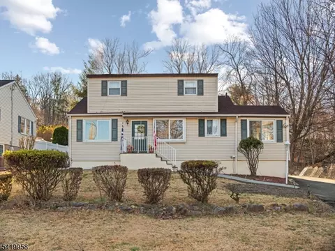 544 Goffle Hill Rd, Hawthorne, NJ 07506