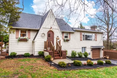 278 French Hill Rd, Wayne, NJ 07470