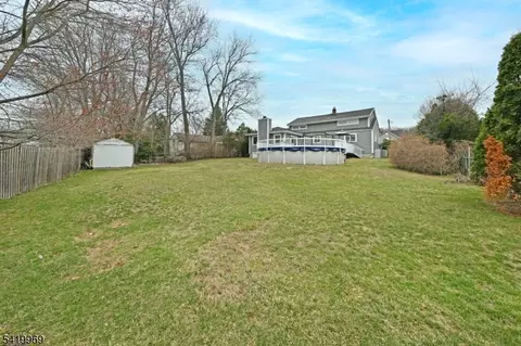 217 Sweetbriar Pl, Paramus, NJ 07652 photo 24