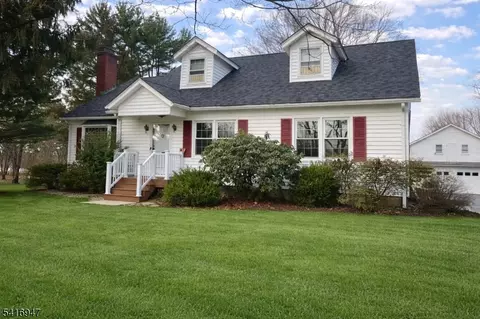 27 Union Rd, Clinton, NJ 08809