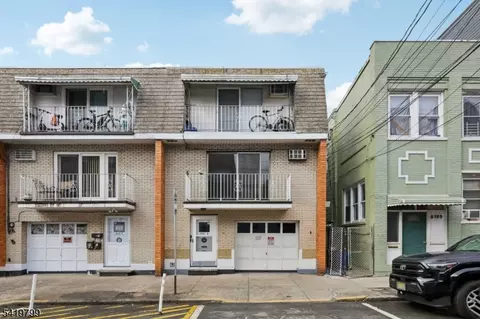 6107 Palisade Ave # A, West New York, NJ 07093
