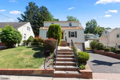 692 Passaic Ave, Kearny, NJ 07032