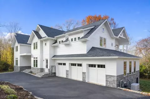 468 Lydecker St, Englewood, NJ 07631