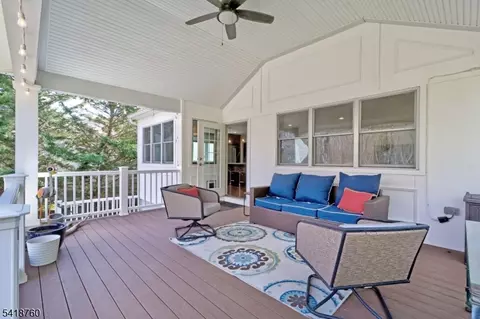 50 Bennington Rd, Livingston, NJ 07039