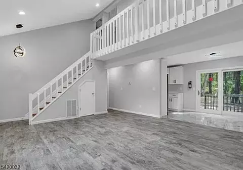 916 W Commodore Blvd, Jackson Twp, NJ 08527