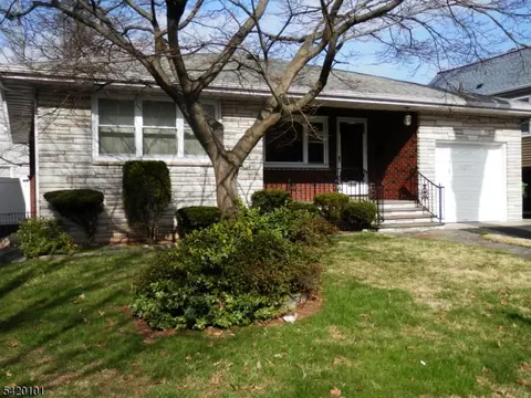 2105 Wood Ave, Roselle, NJ 07203