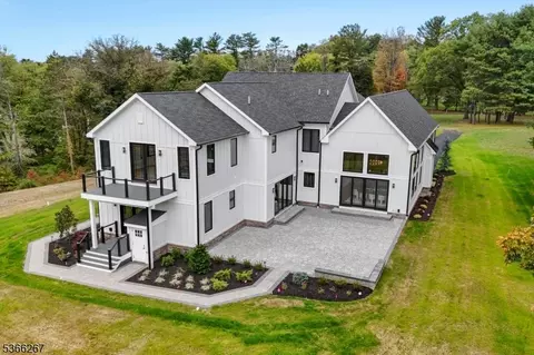 Exterior - 465 Cherry Ln, Mendham, NJ 07945 photo 7 of 8