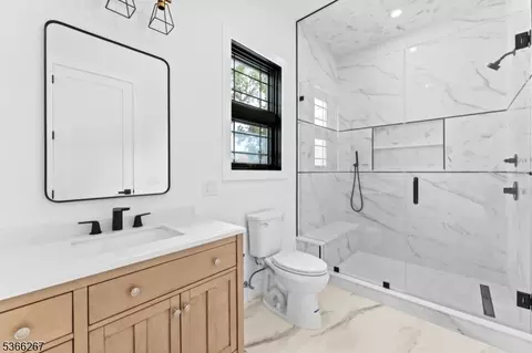 Bath - 465 Cherry Ln, Mendham, NJ 07945 photo 1 of 6